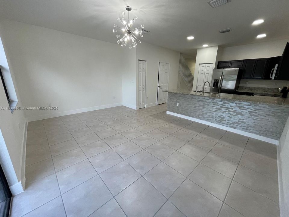 For Rent: $3,150 (3 beds, 2 baths, 1545 Square Feet)