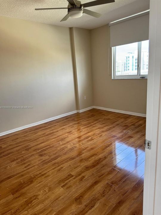 For Rent: $2,950 (2 beds, 2 baths, 1073 Square Feet)