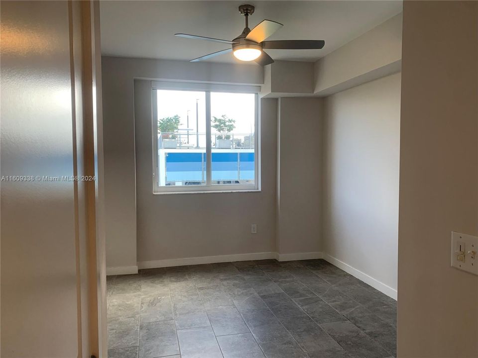 Active With Contract: $2,545 (2 beds, 2 baths, 1107 Square Feet)