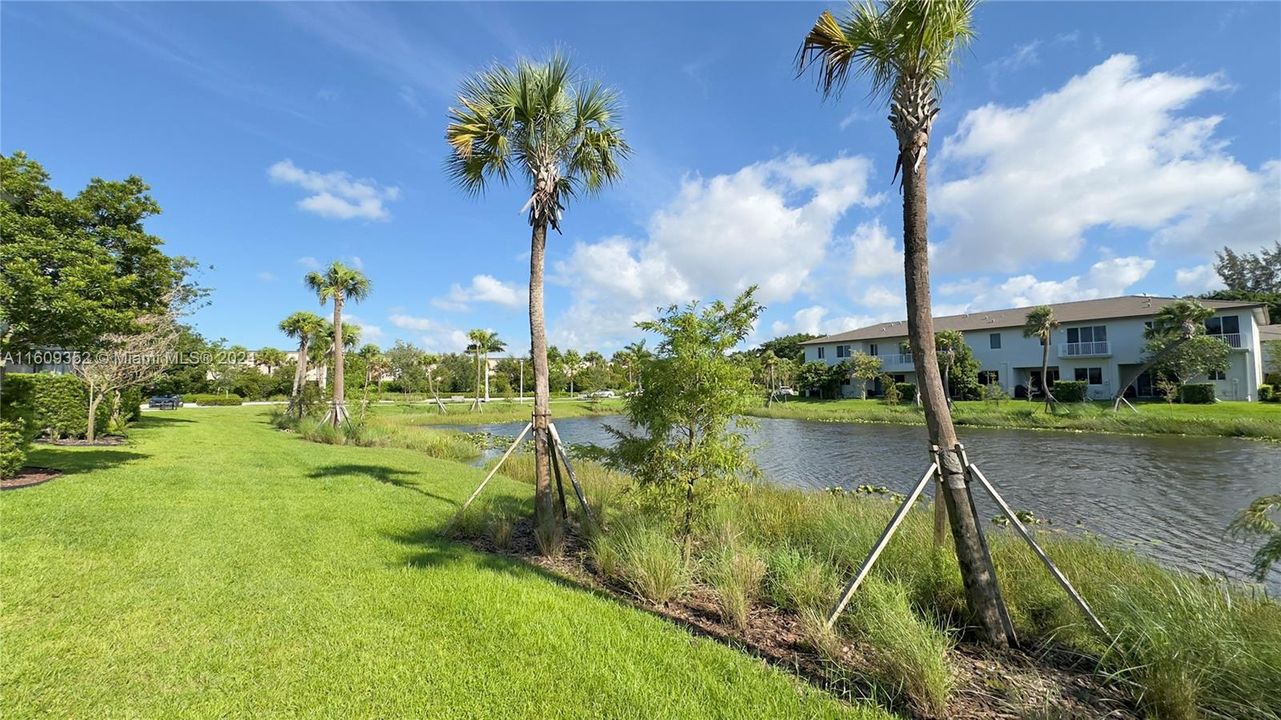 For Sale: $494,900 (3 beds, 2 baths, 1557 Square Feet)