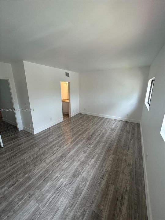 For Rent: $2,800 (2 beds, 2 baths, 1512 Square Feet)