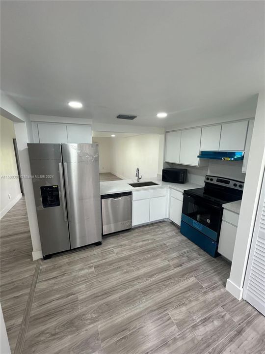 For Rent: $2,800 (2 beds, 2 baths, 1512 Square Feet)