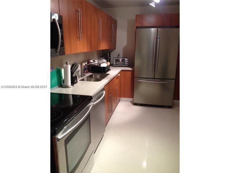 For Rent: $3,400 (2 beds, 2 baths, 1212 Square Feet)