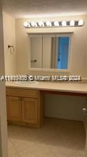 For Rent: $1,900 (1 beds, 1 baths, 734 Square Feet)