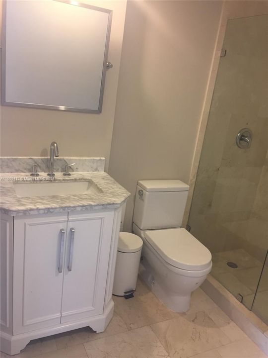 Active With Contract: $2,600 (1 beds, 1 baths, 787 Square Feet)