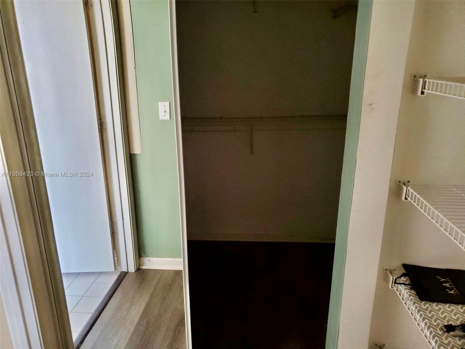 В аренду: $3,500 (3 спален, 2 ванн, 1450 Квадратных фут)