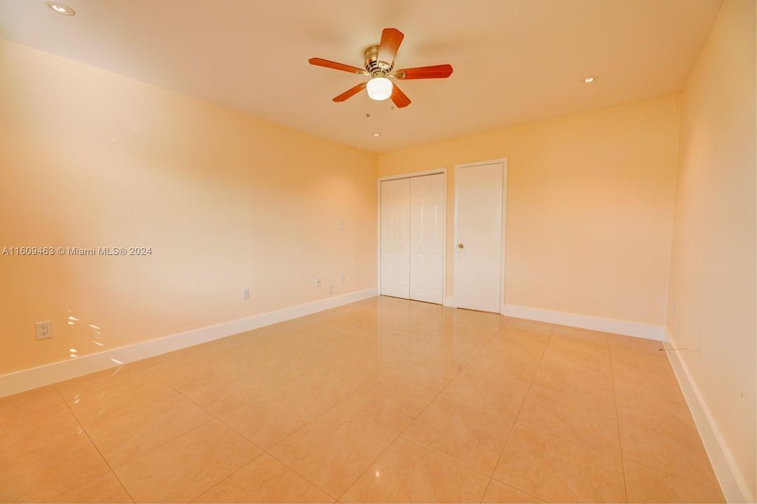 For Rent: $2,750 (2 beds, 2 baths, 1598 Square Feet)