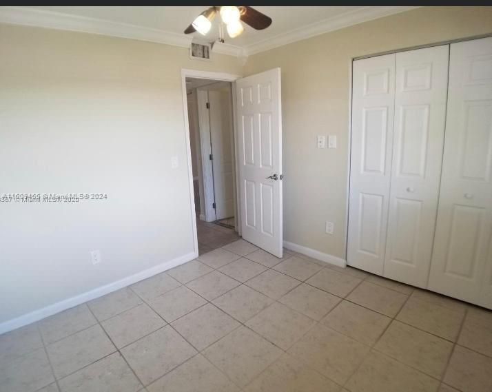 For Sale: $275,000 (2 beds, 2 baths, 970 Square Feet)