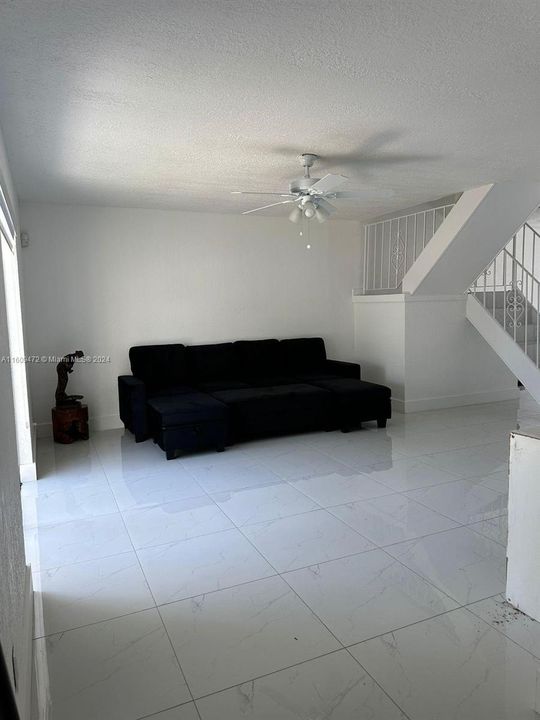 For Rent: $2,600 (3 beds, 2 baths, 1458 Square Feet)