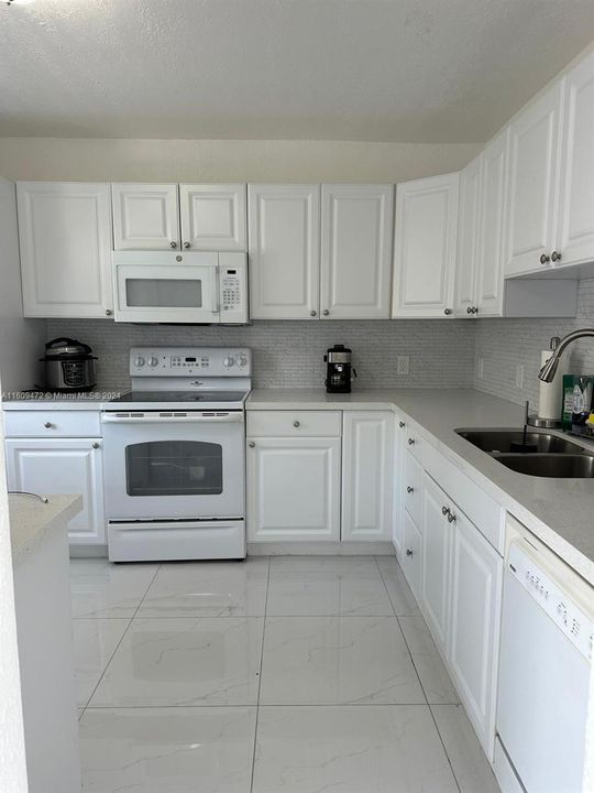 For Rent: $2,600 (3 beds, 2 baths, 1458 Square Feet)