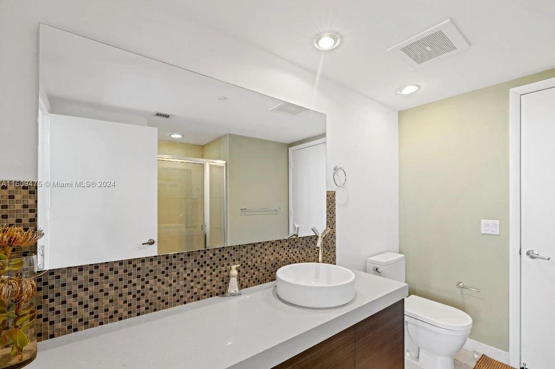 For Sale: $1,300,000 (3 beds, 2 baths, 1450 Square Feet)
