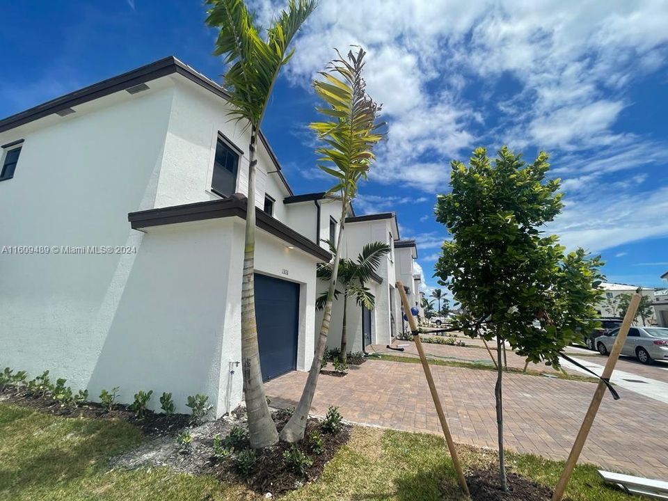 En Venta: $495,000 (3 camas, 2 baños, 1331 Pies cuadrados)