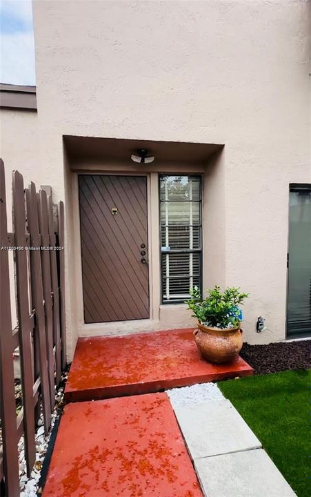 For Rent: $3,500 (3 beds, 2 baths, 1432 Square Feet)