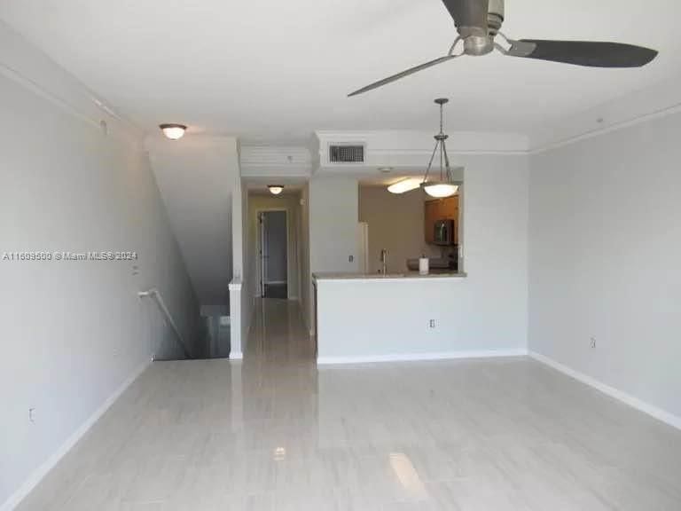 For Rent: $3,150 (3 beds, 2 baths, 1454 Square Feet)