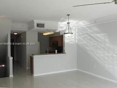 For Rent: $3,150 (3 beds, 2 baths, 1454 Square Feet)