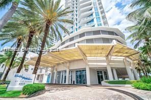 Active With Contract: $5,350 (1 beds, 1 baths, 819 Square Feet)