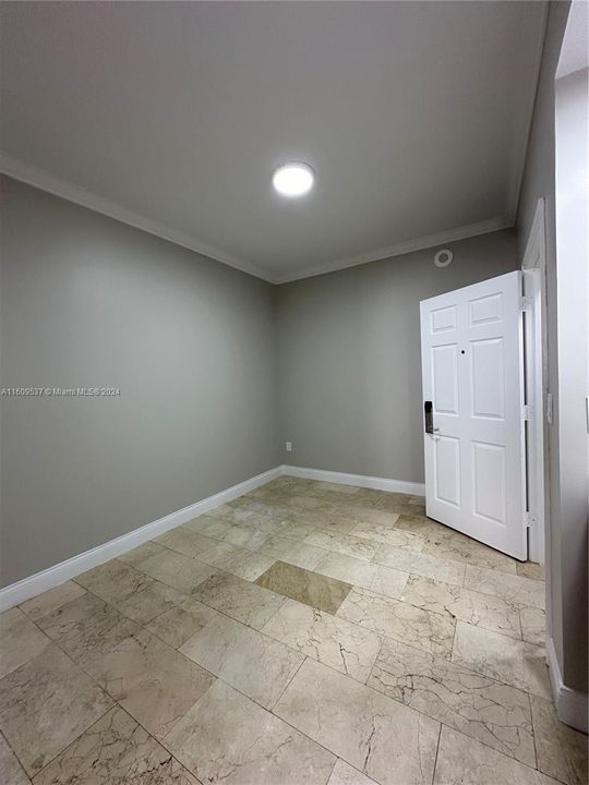 For Rent: $2,650 (2 beds, 2 baths, 719 Square Feet)