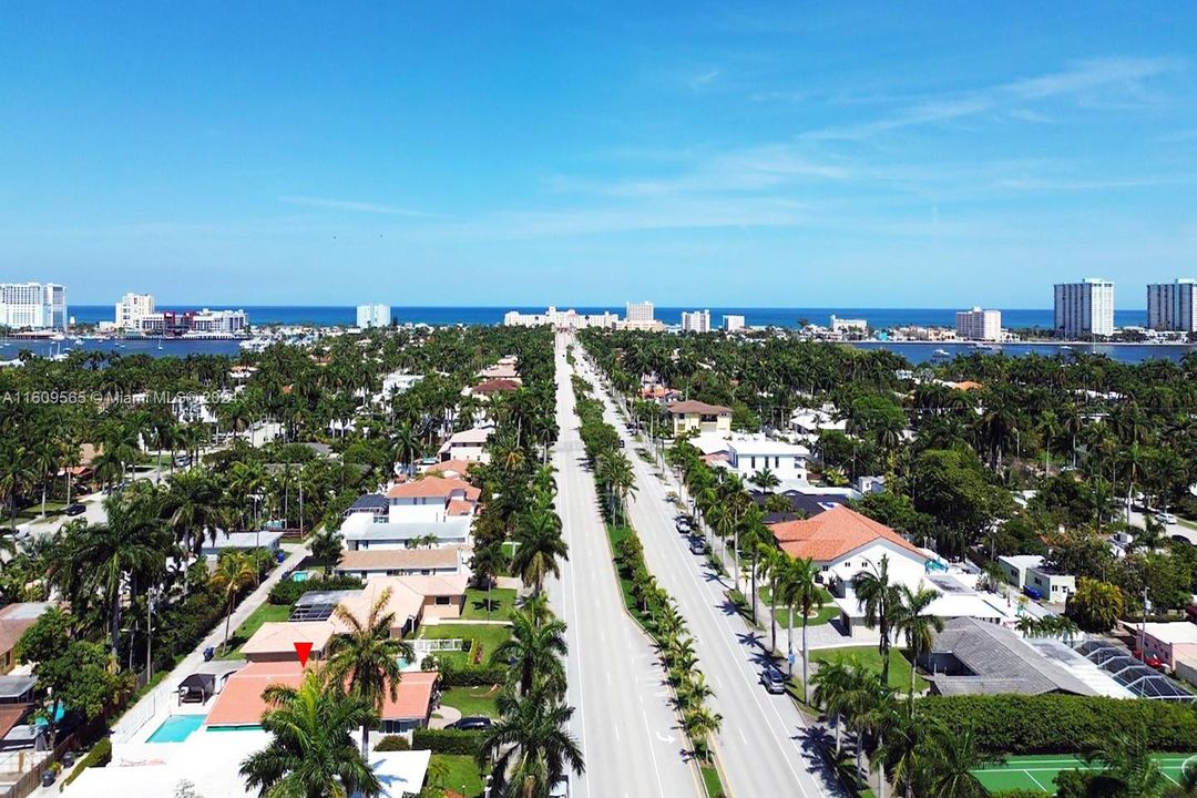 For Sale: $987,000 (3 beds, 2 baths, 2252 Square Feet)