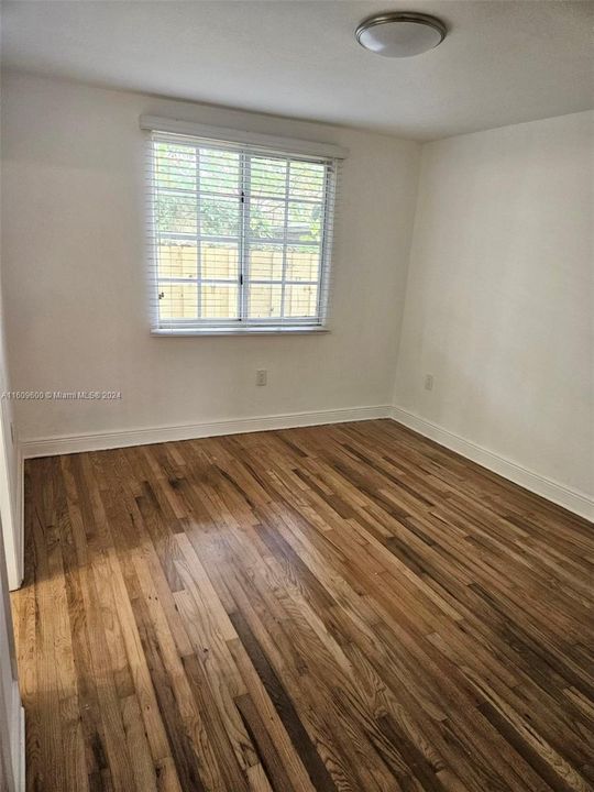 For Rent: $4,900 (3 beds, 3 baths, 1946 Square Feet)