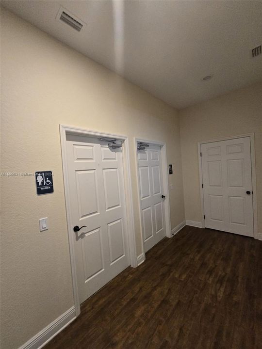 For Rent: $2,300 (4 beds, 2 baths, 0 Square Feet)