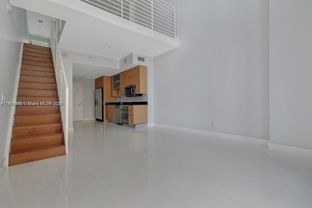 For Sale: $630,000 (2 beds, 2 baths, 1148 Square Feet)
