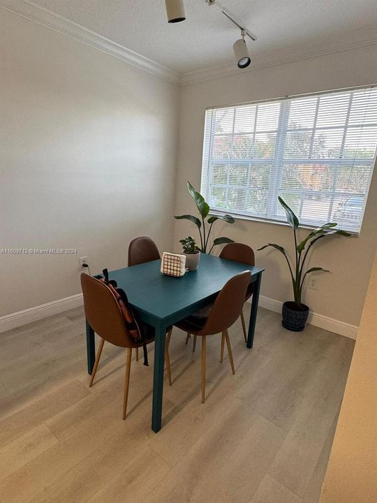 Recently Rented: $2,450 (2 beds, 2 baths, 1130 Square Feet)