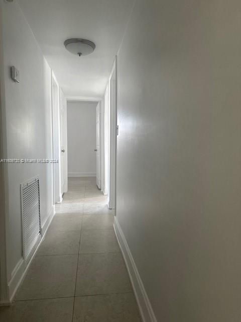 For Rent: $3,100 (3 beds, 1 baths, 1200 Square Feet)