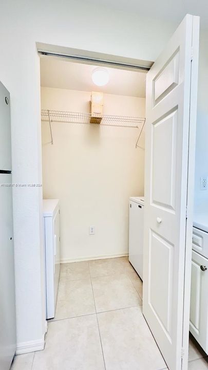 For Rent: $2,150 (1 beds, 1 baths, 765 Square Feet)