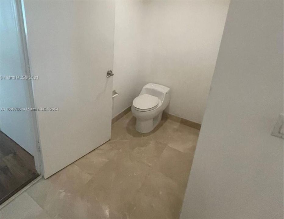 En Venta: $374,900 (2 camas, 2 baños, 1743 Pies cuadrados)