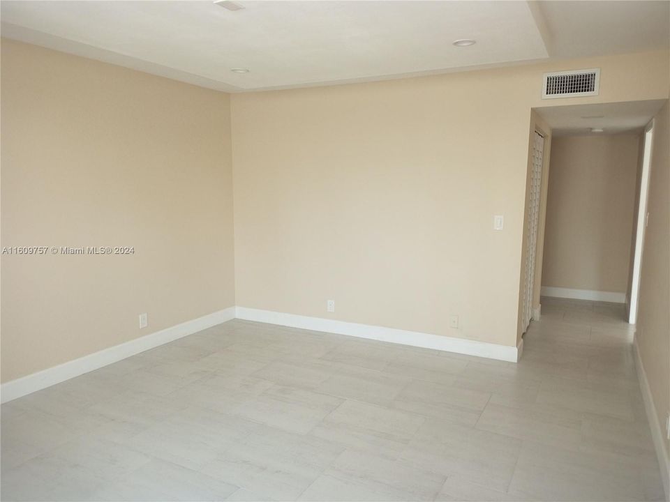 For Rent: $3,000 (2 beds, 2 baths, 1224 Square Feet)