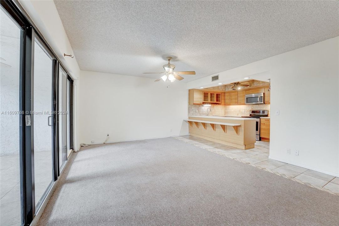 For Sale: $549,900 (2 beds, 2 baths, 1266 Square Feet)