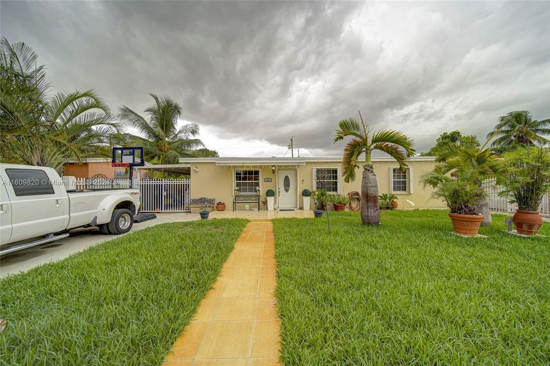 For Sale: $700,000 (4 beds, 4 baths, 0 Square Feet)