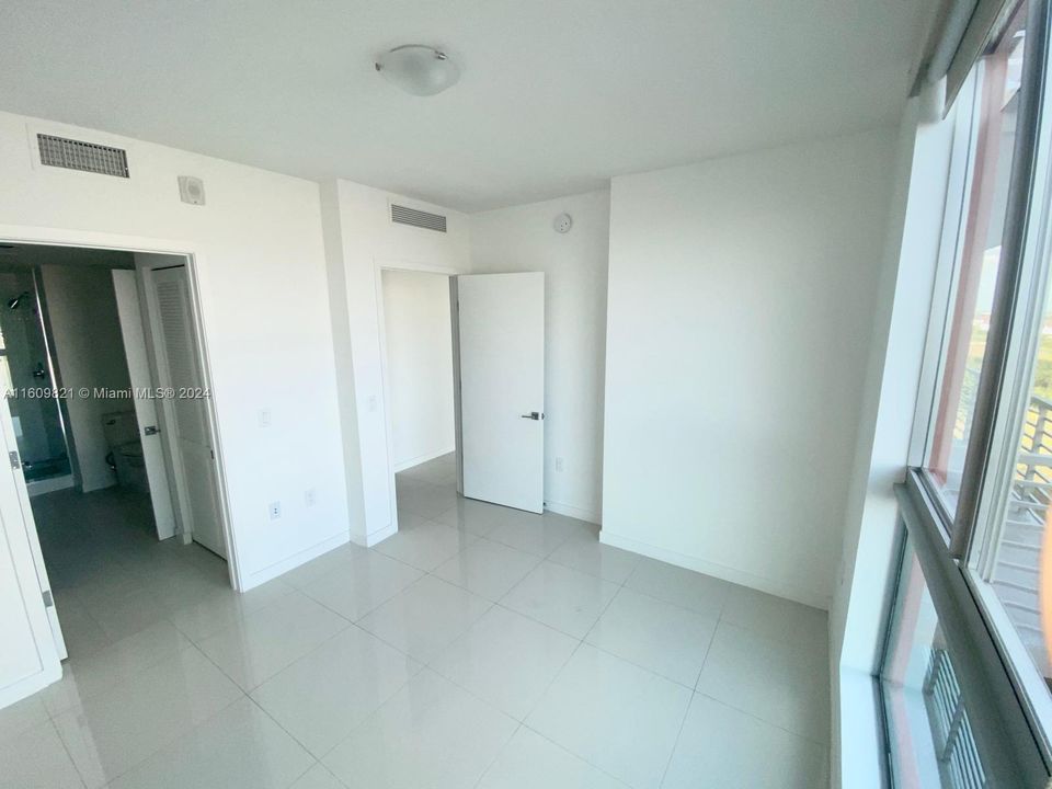 En Venta: $330,000 (1 camas, 1 baños, 668 Pies cuadrados)