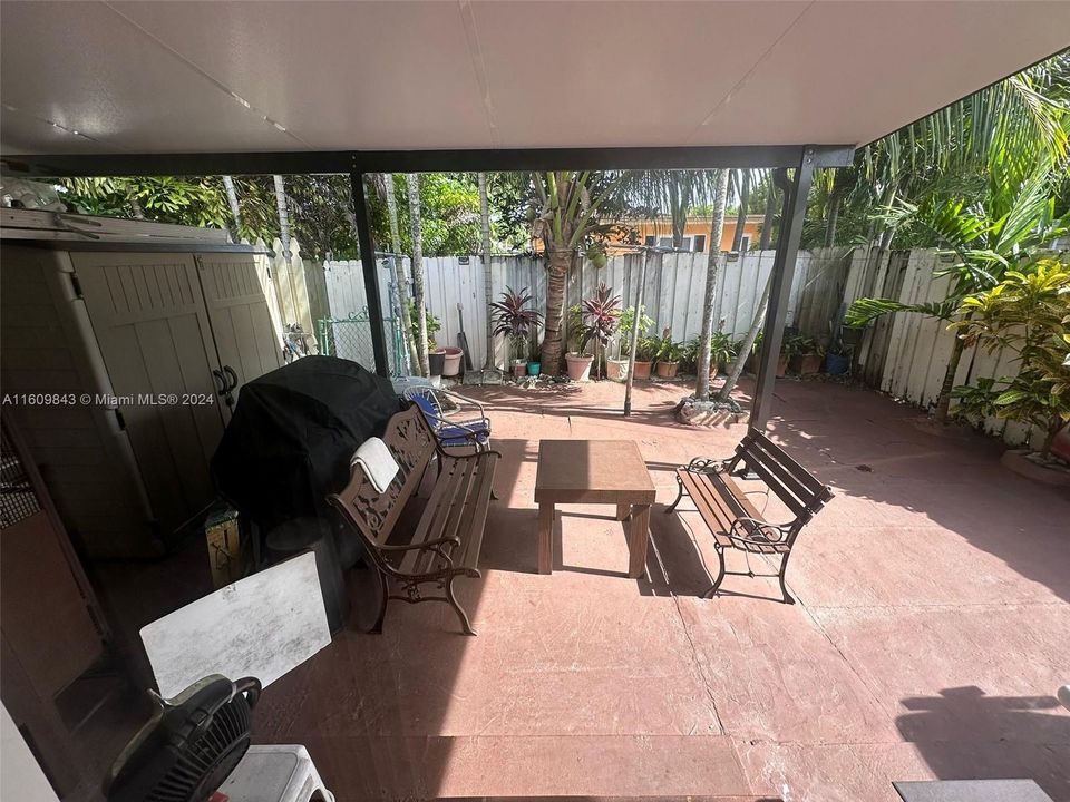 En Venta: $1,285,000 (0 camas, 0 baños, 2420 Pies cuadrados)