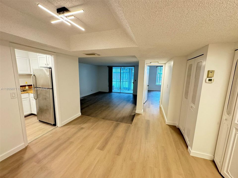 Recently Rented: $1,650 (1 beds, 1 baths, 800 Square Feet)