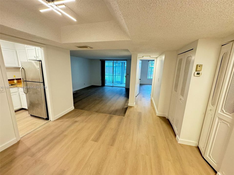 Recently Rented: $1,650 (1 beds, 1 baths, 800 Square Feet)