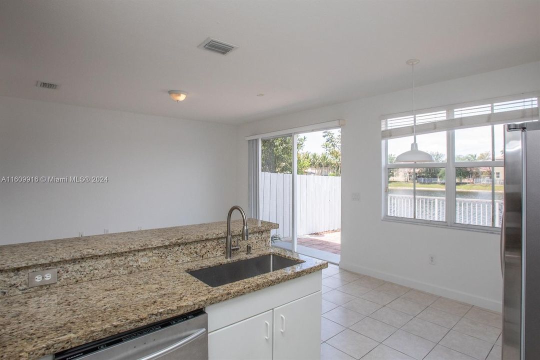 For Rent: $4,200 (4 beds, 2 baths, 1894 Square Feet)