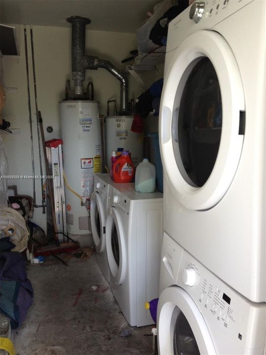 Recientemente alquilado: $2,950 (3 camas, 2 baños, 1100 Pies cuadrados)