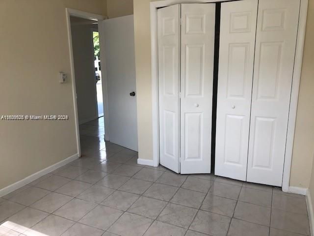 Recientemente alquilado: $2,950 (3 camas, 2 baños, 1100 Pies cuadrados)