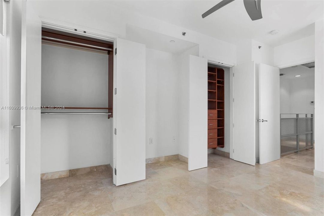 Active With Contract: $3,700 (2 beds, 1 baths, 1100 Square Feet)