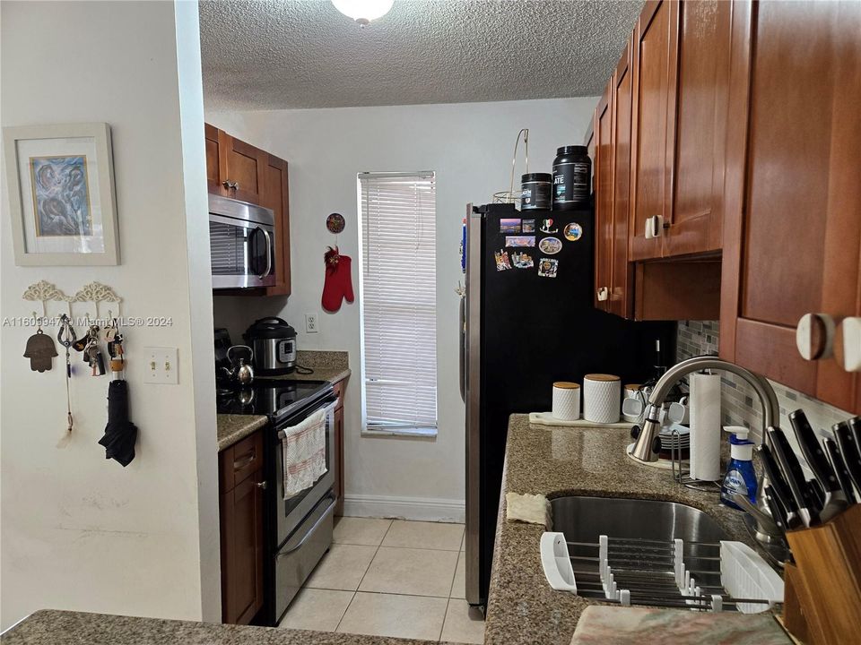 Recently Sold: $285,000 (2 beds, 2 baths, 760 Square Feet)