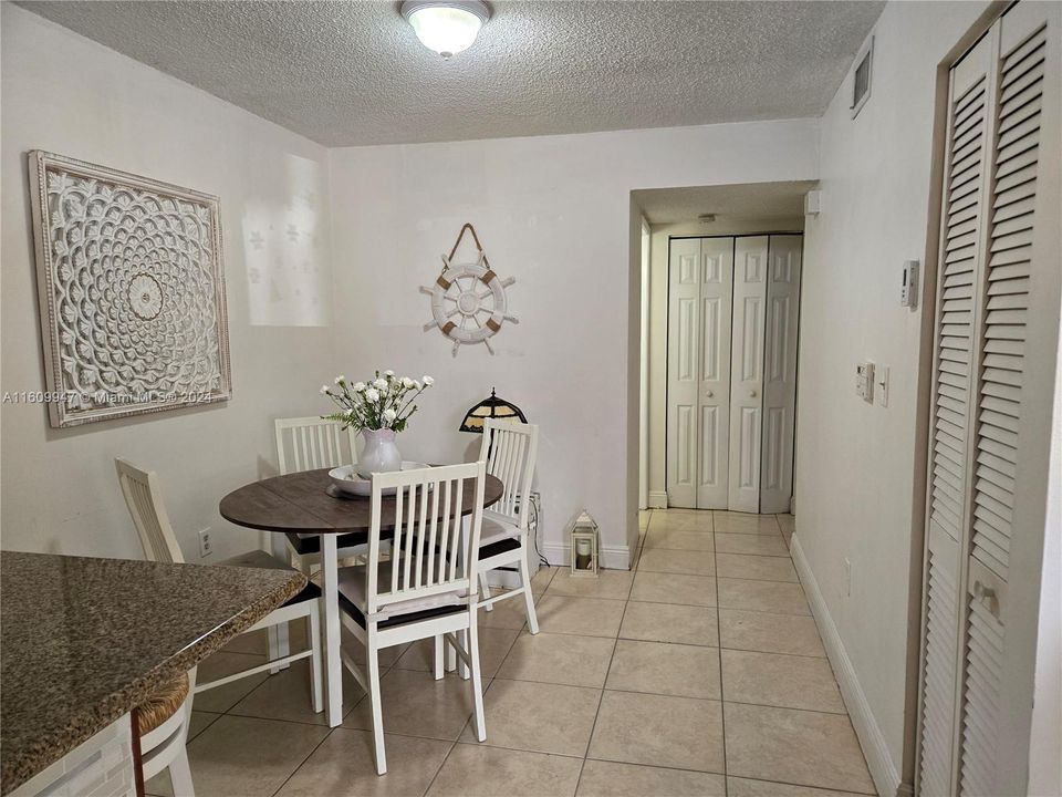 Recently Sold: $285,000 (2 beds, 2 baths, 760 Square Feet)