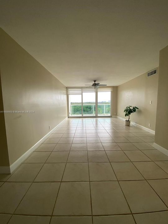 For Rent: $3,450 (2 beds, 2 baths, 1357 Square Feet)