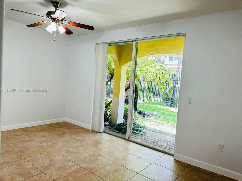 For Rent: $2,900 (2 beds, 2 baths, 1450 Square Feet)