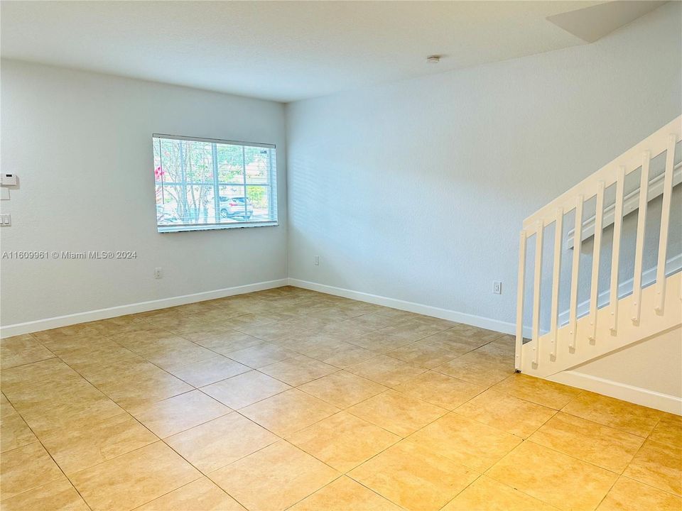 For Rent: $2,900 (2 beds, 2 baths, 1450 Square Feet)