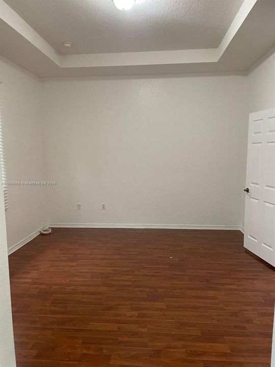 Active With Contract: $2,750 (3 beds, 2 baths, 1505 Square Feet)