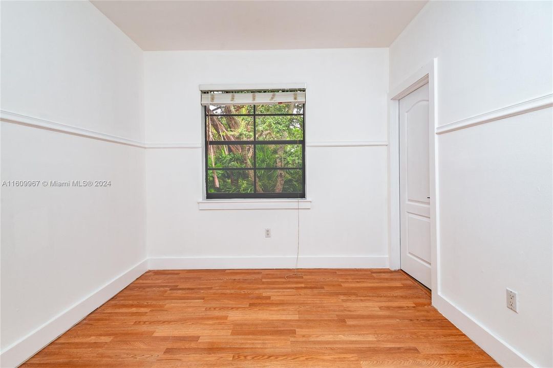 Active With Contract: $4,700 (2 beds, 2 baths, 1875 Square Feet)