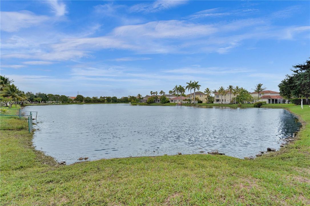 For Sale: $630,000 (3 beds, 2 baths, 1795 Square Feet)