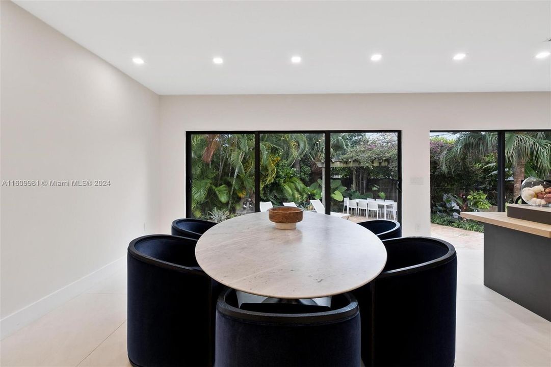 Active With Contract: $3,700,000 (4 beds, 2 baths, 2611 Square Feet)