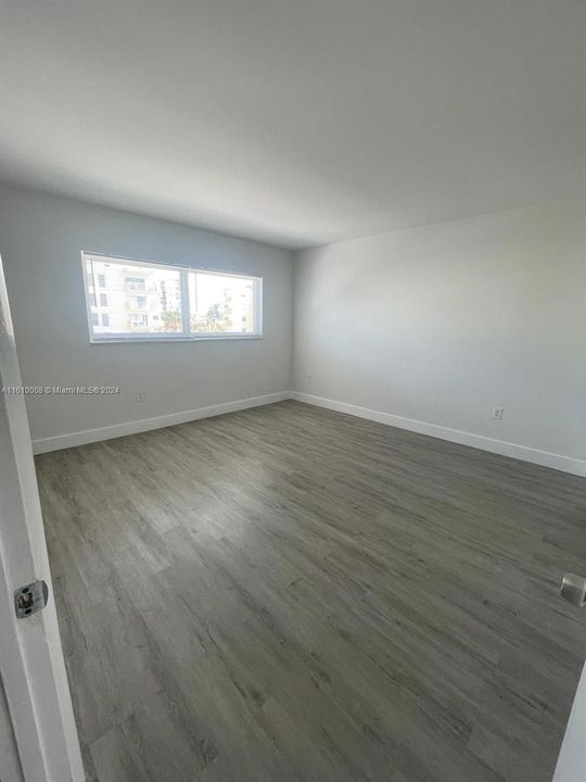 For Rent: $2,100 (1 beds, 1 baths, 746 Square Feet)